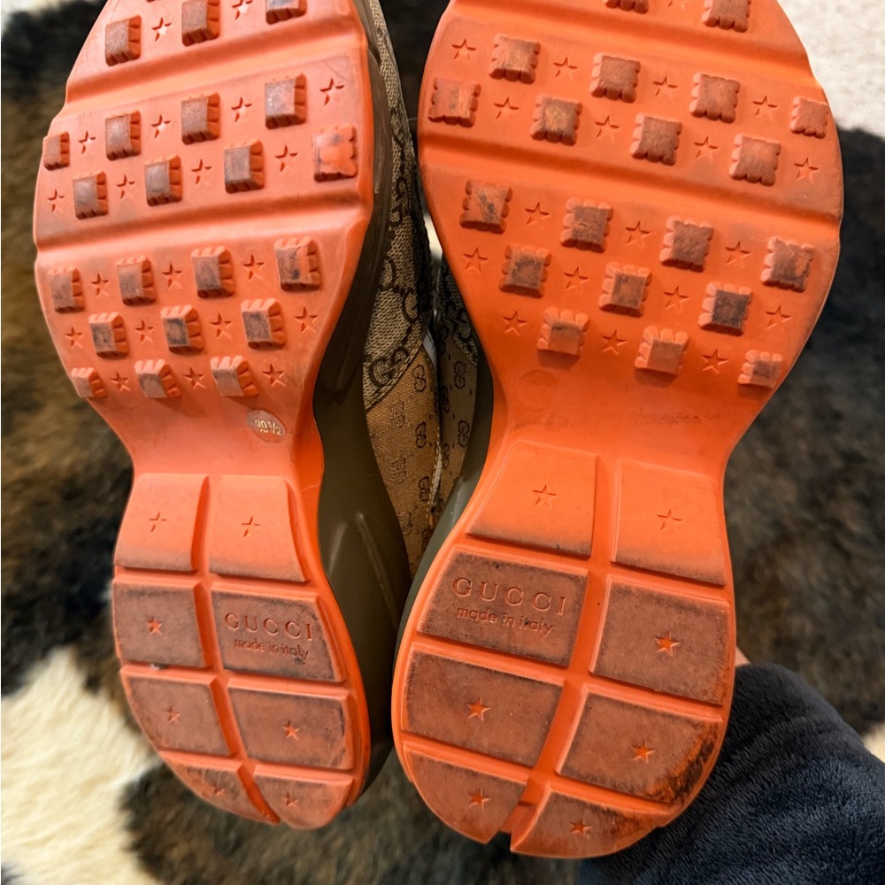 Gucci Multicolor GG Canvas and Red Accent Rhyton Sneakers - Picture 4 of 5